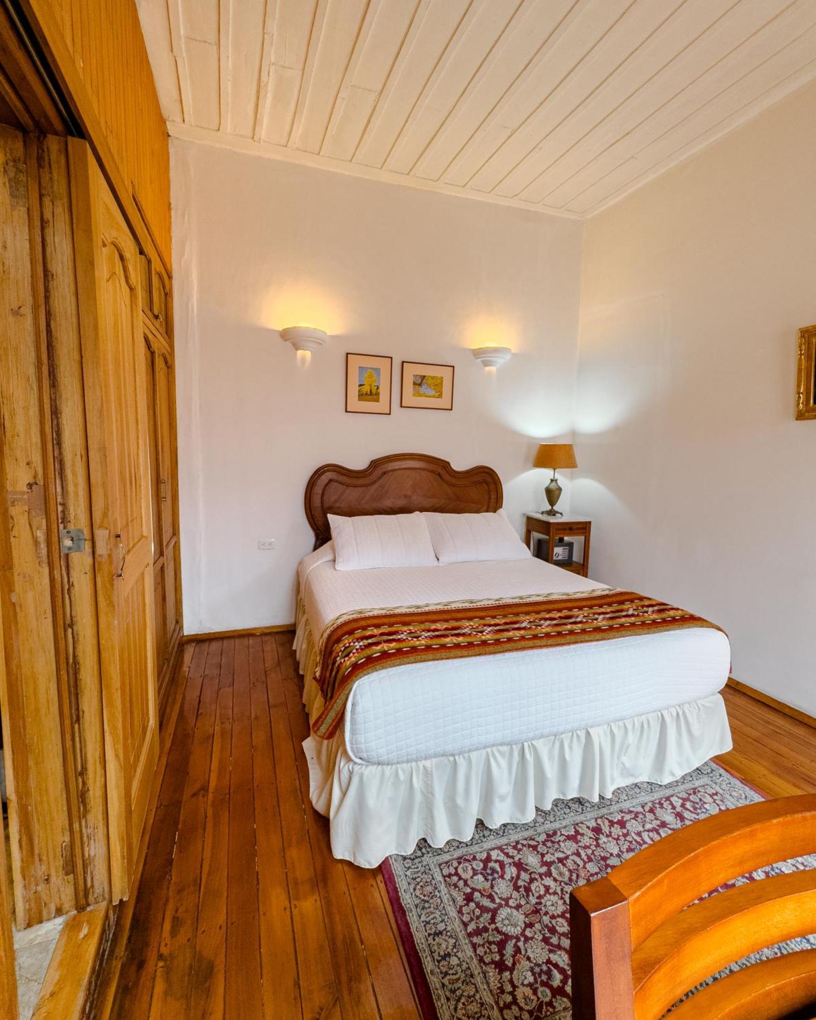 Hotel Boutique Casa Montalvo Куенка Екстериор снимка