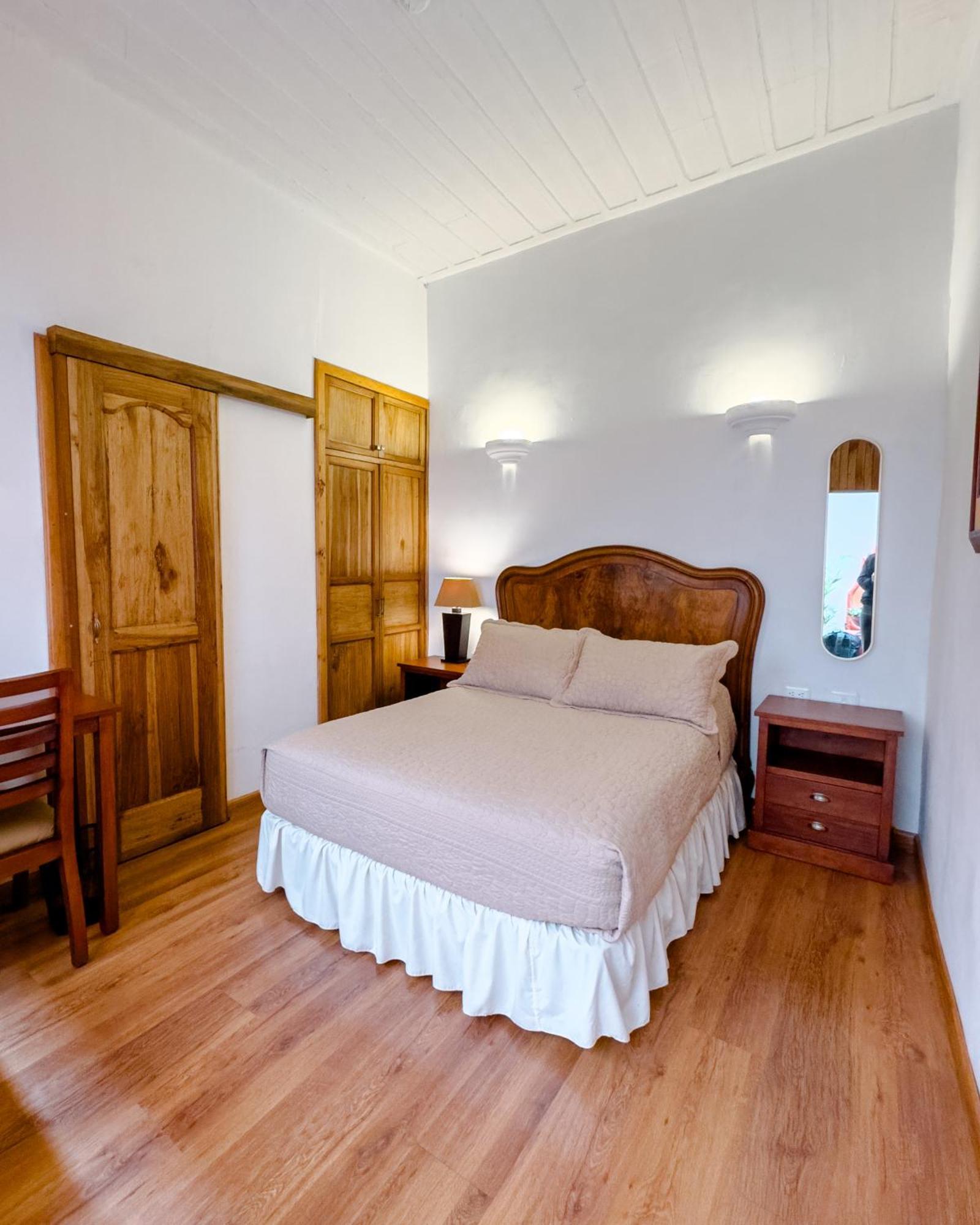 Hotel Boutique Casa Montalvo Куенка Екстериор снимка